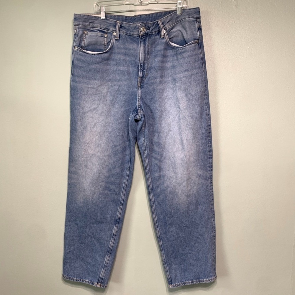 H&M Mens 36x32 Loose Ample Jeans Relaxed Fit Light Blue Denim Streetwear